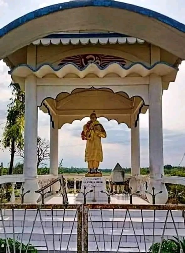 Statue of Gurudev Kalicharan Brahma